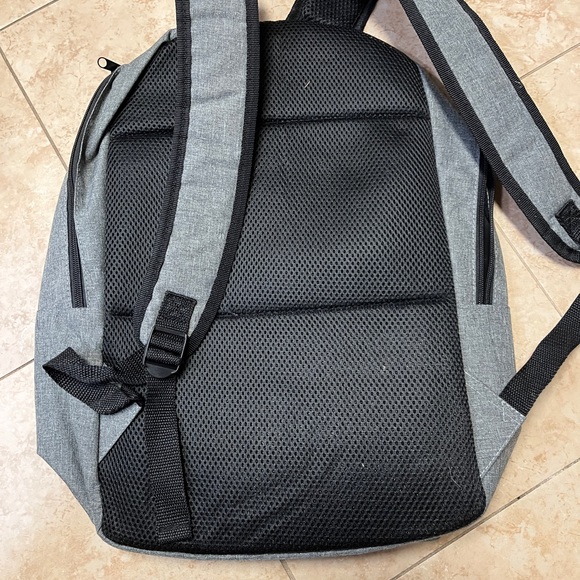 Portland State University PSU embroidered backpack like new - Picture 5 of 5